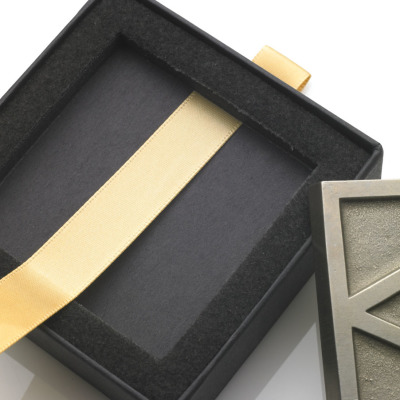 Artistic_tile-tray-in-sleeve-box___4